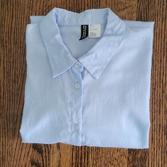 H&M Divided Button Down Shirt Blue Longsleeve Lightweight Size 6 - Picture 2 of 9
